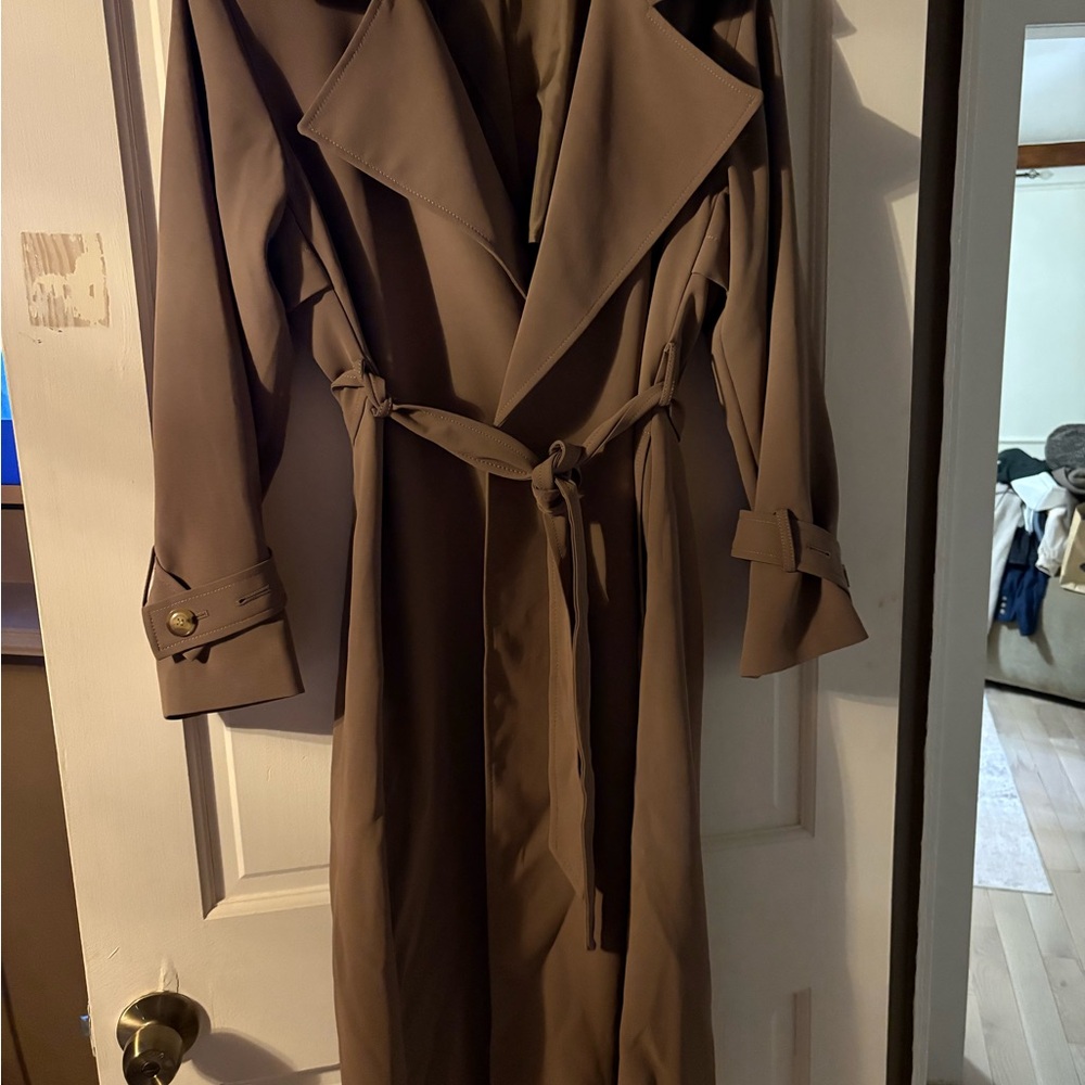 Loft Versa  Slim Lapel Trench in Taupe Brown